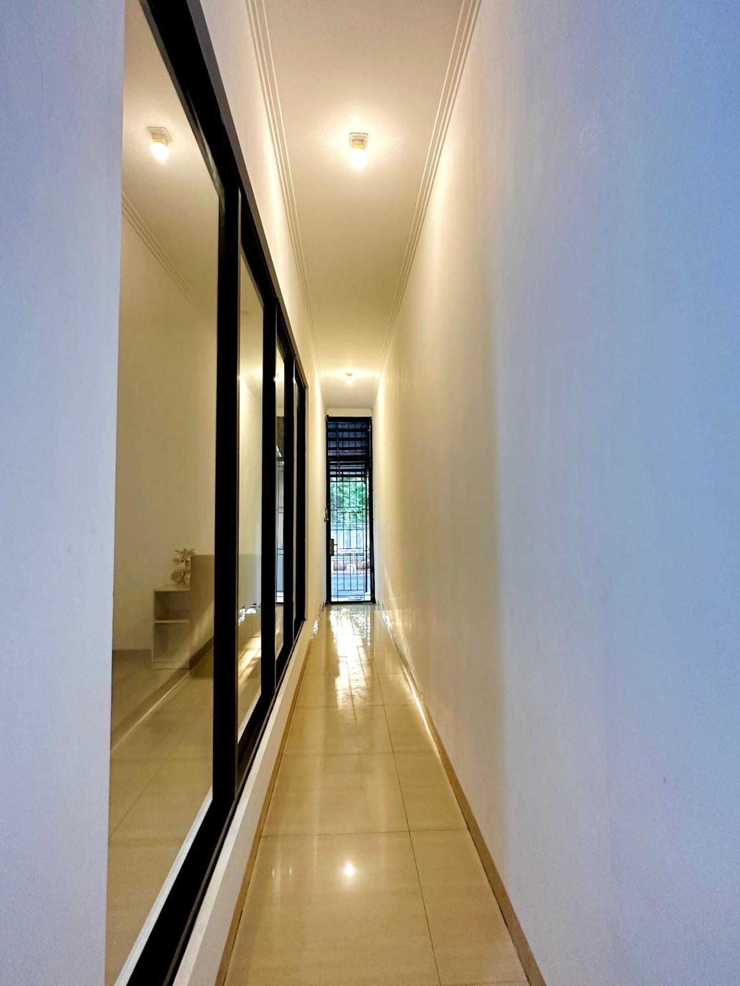 4-Bedroom Home In South Jakarta Nuansa Swadarma Residence By Le Ciel Hospitality 외부 사진