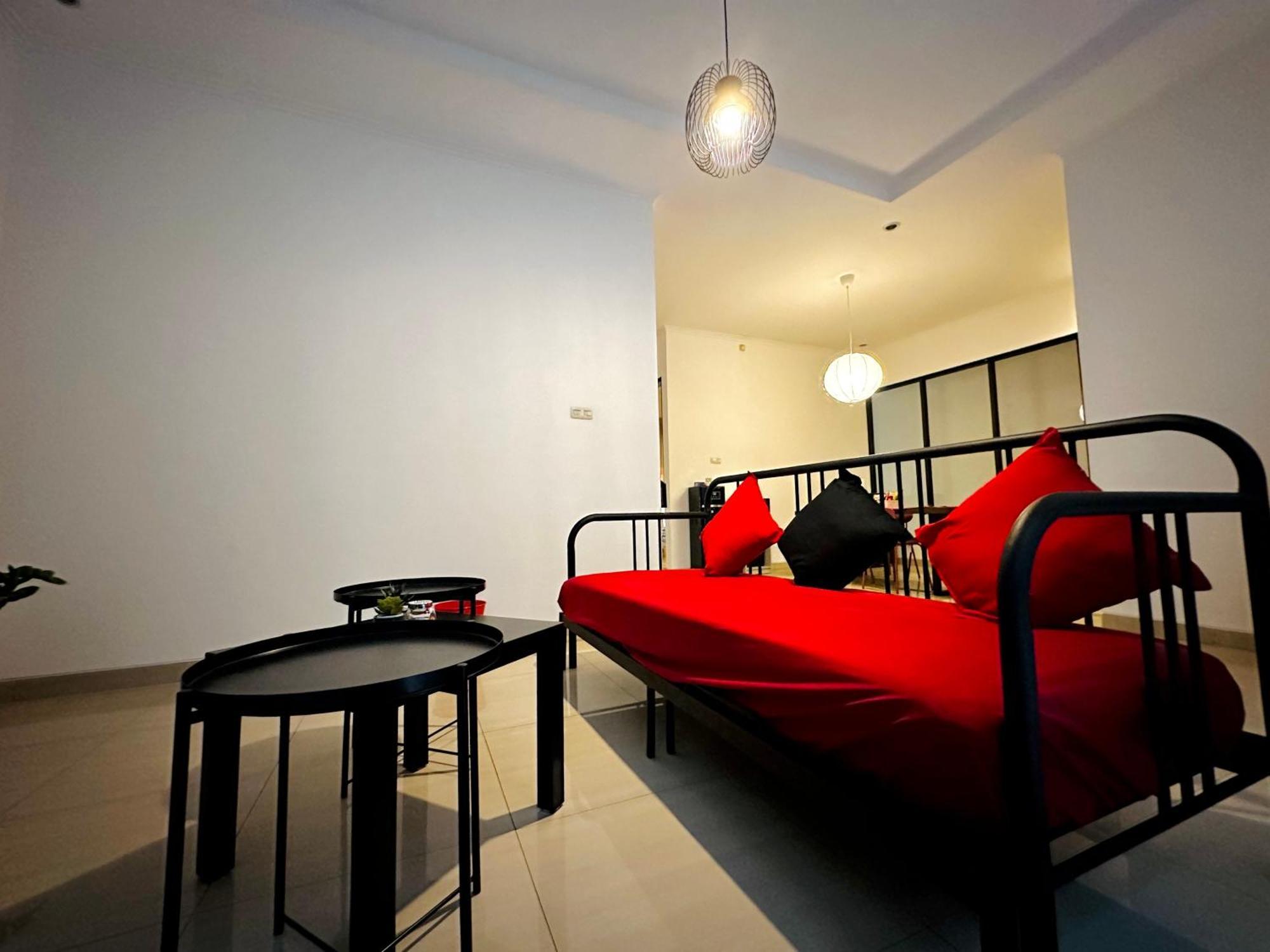 4-Bedroom Home In South Jakarta Nuansa Swadarma Residence By Le Ciel Hospitality 외부 사진